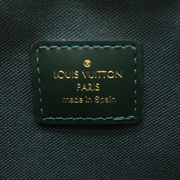 Louis Vuitton Taiga Calgary Epicea Shoulder Clutch Bag Black - Picture 7 of 8